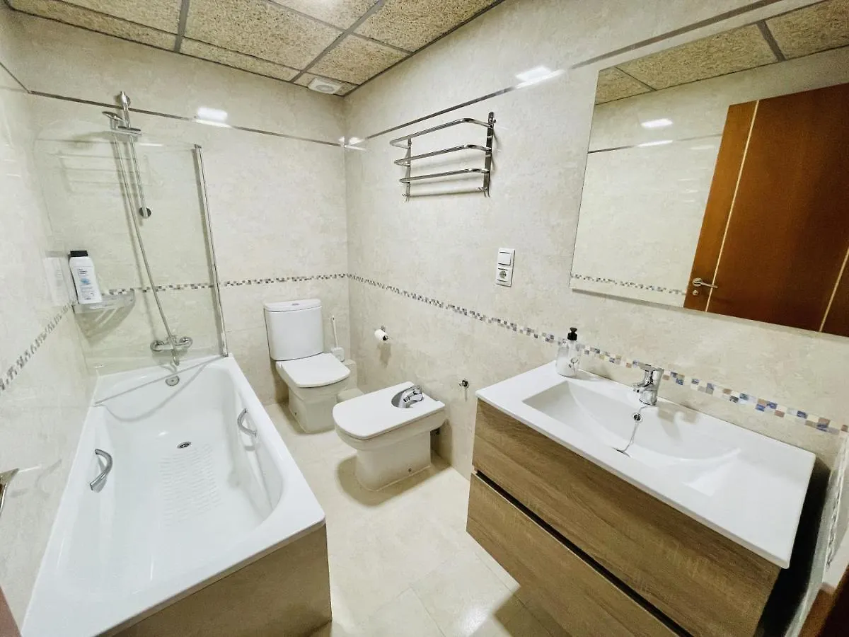 Apartamento Con Patio En Cadiz Centro 0*,  Spain
